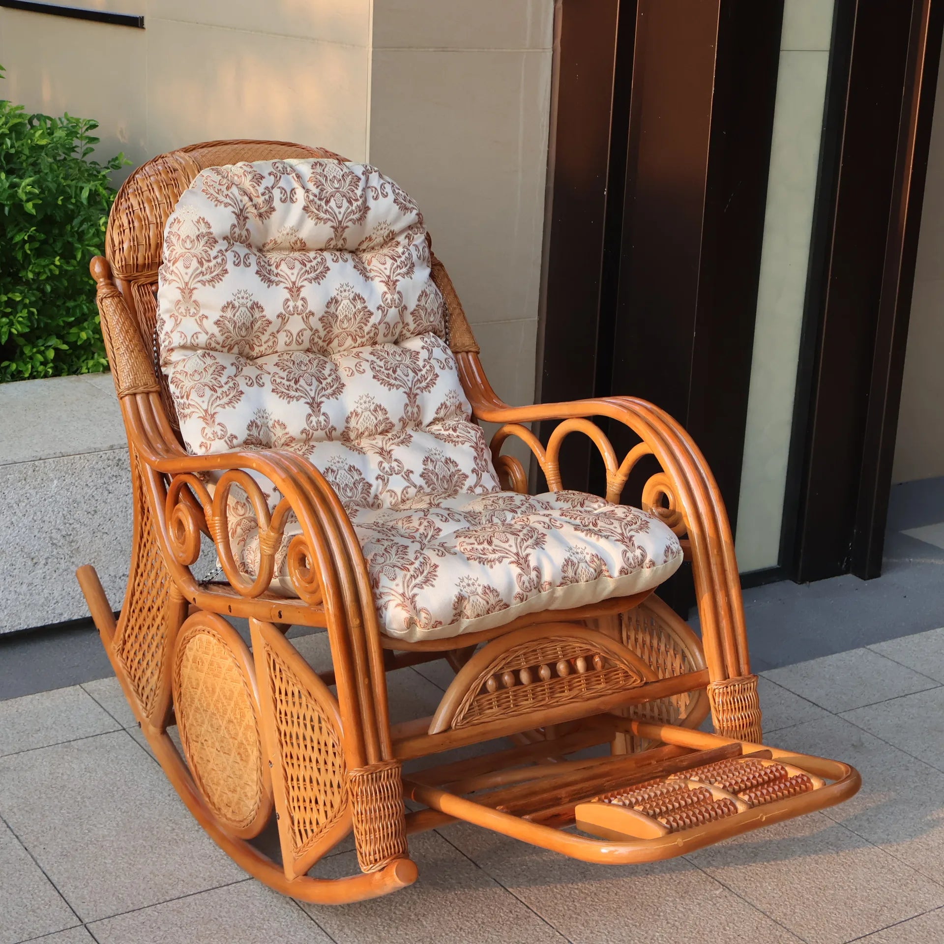 Leisure Lazy Rocking Chair Pastoral Rattan Natural Rattan Homestay Rocking Chair